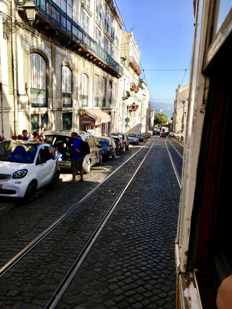 Cartierul Alfama din Lisabona