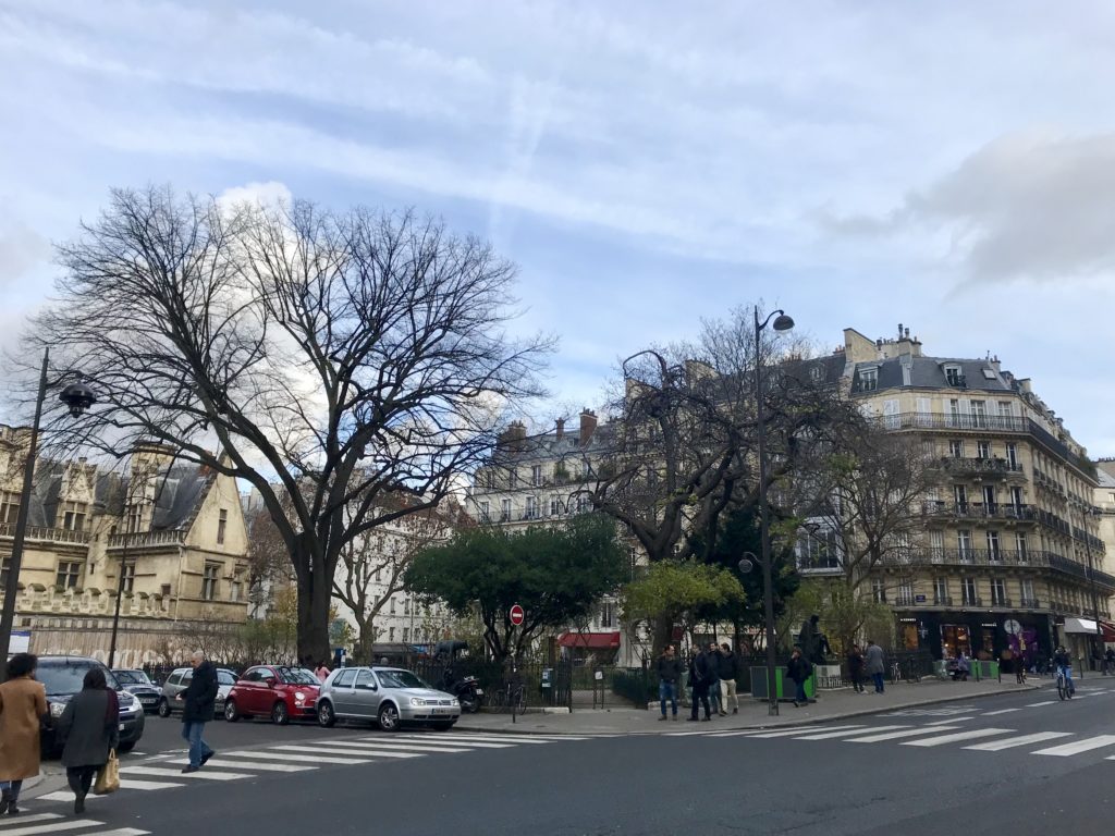 Pe străzile din Paris
