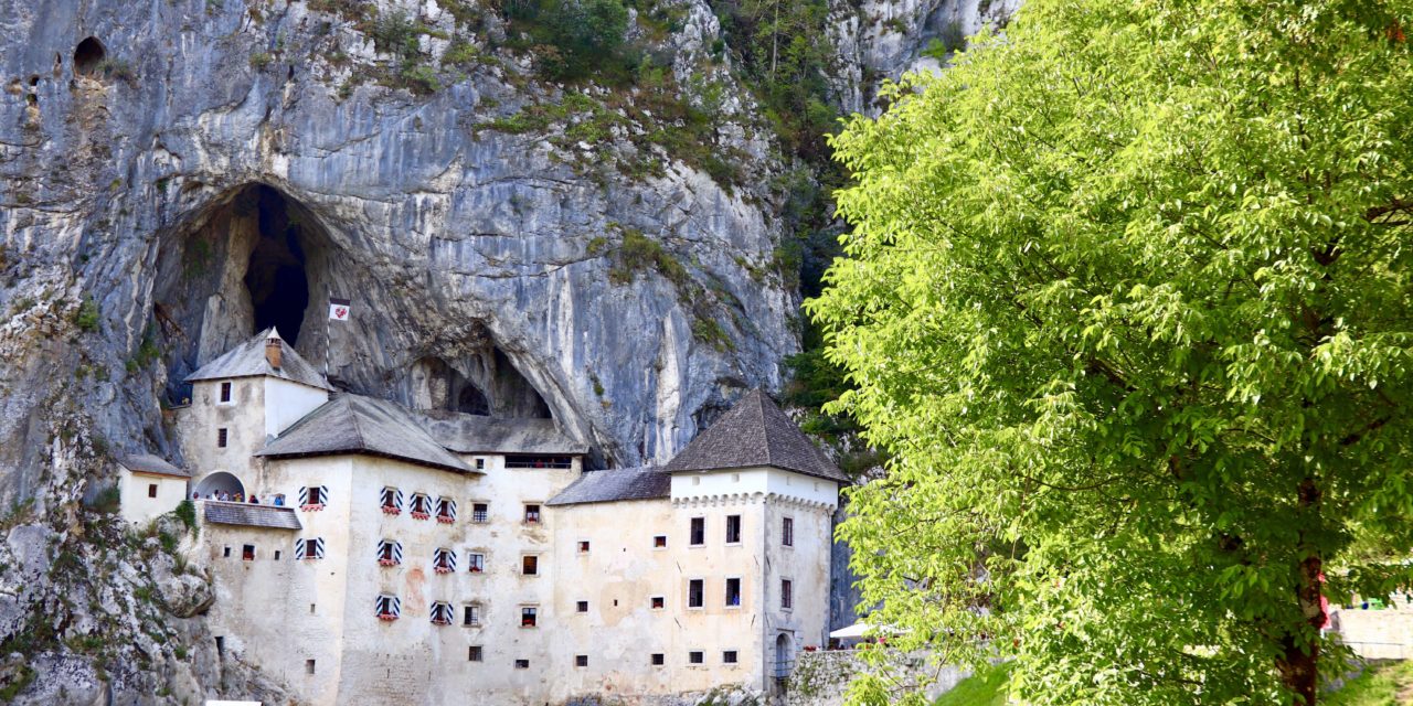 Minunile din Slovenia – Castelul Predjama