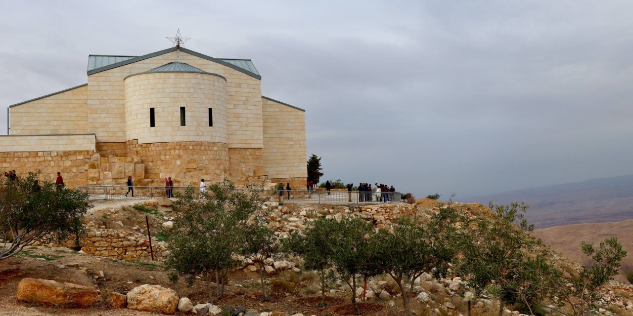 Locurile sfinte ale Iordaniei: Muntele Nebo, vârful de unde profetul Moise a privit către Țara Făgăduinței
