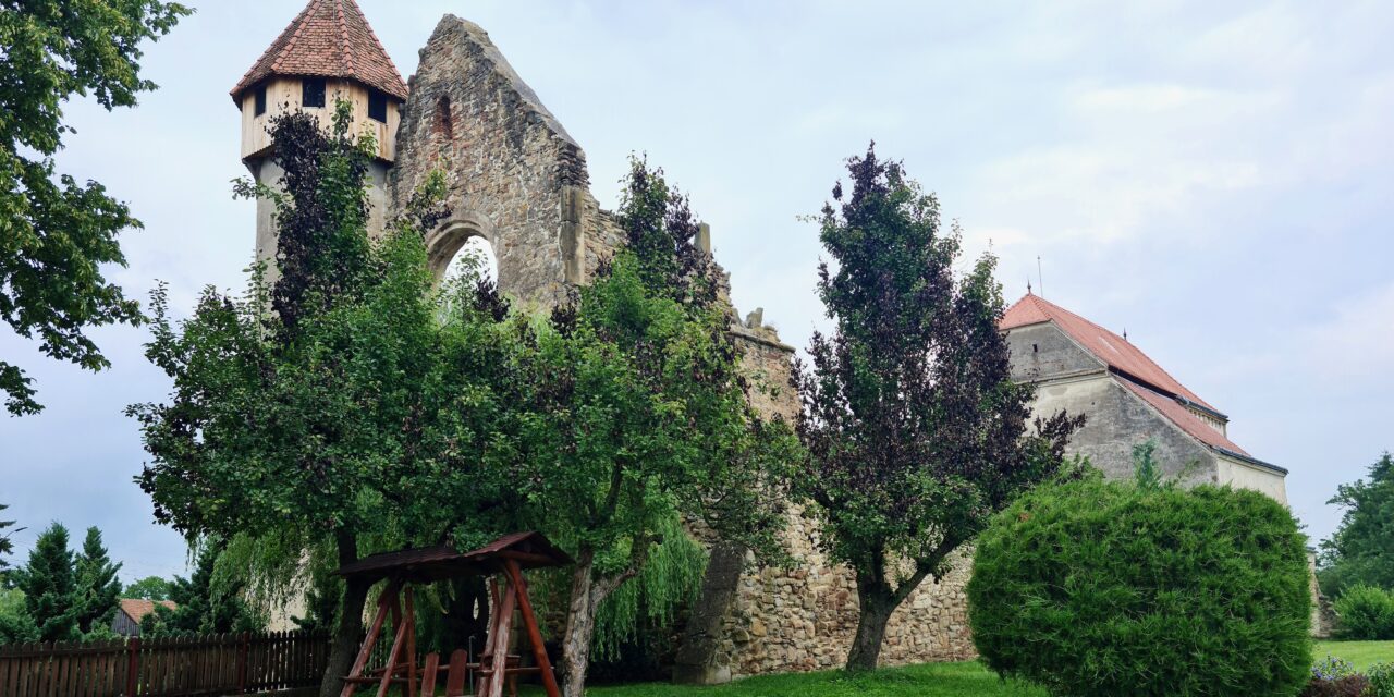 Mănăstirea Cisterciană din Cârța – o incursiune în viața monahală a Evului Mediu