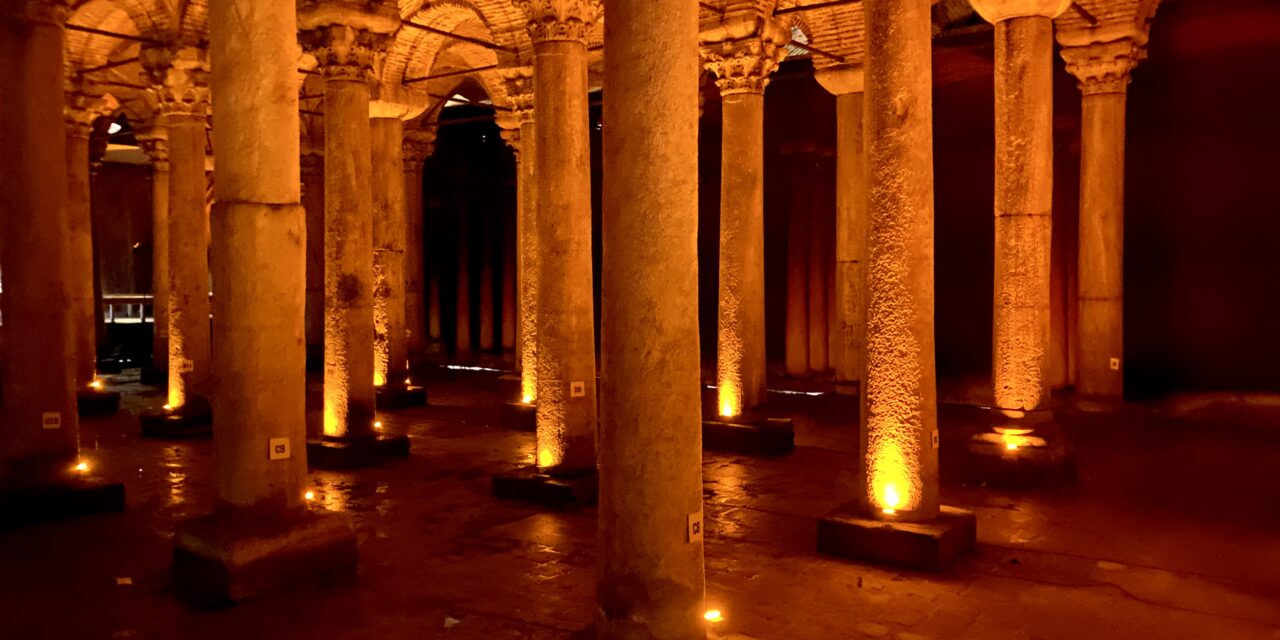 Atracții din Istanbul| Bazilica Cisternă sau Palatul Scufundat